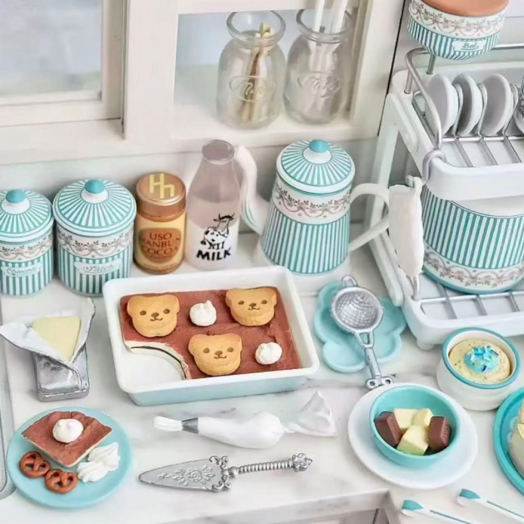 ミニチュア　キッチン雑貨　ブルーストライプ　西洋雑貨　ドールハウス 1/6