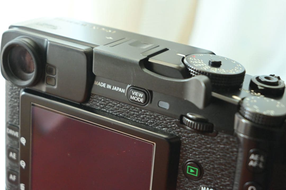 FUJIFILM X Pro1ボディ、専用グリップ 化粧箱