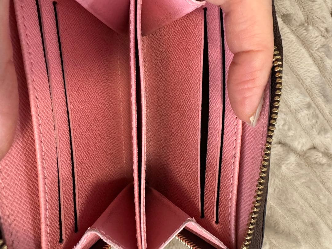 【ともみん】ルイヴィトン ヴィヴィエンヌ ジッピーパース 村上隆