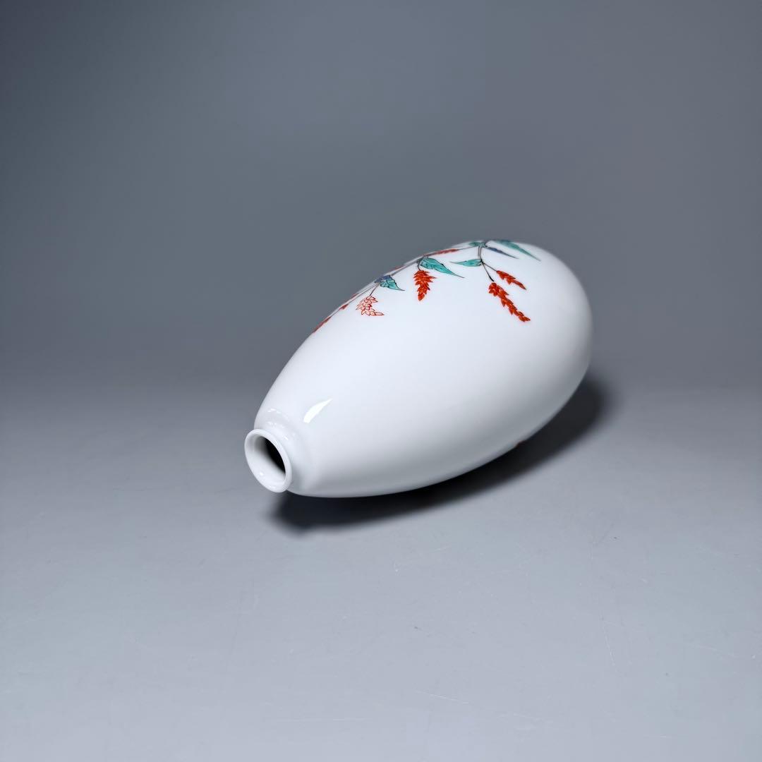 人間国宝　十四代　酒井田柿右衛門　錦　蓼文花瓶　共箱　栞　高さ15.5cm