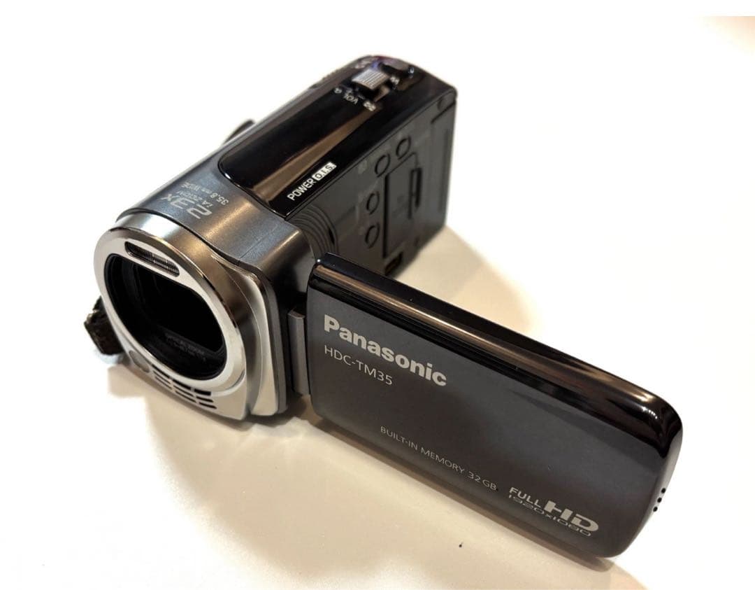 パナソニックHDC-TM35 32GBビデオカメラ 予備バッテリー付 動作確認済
