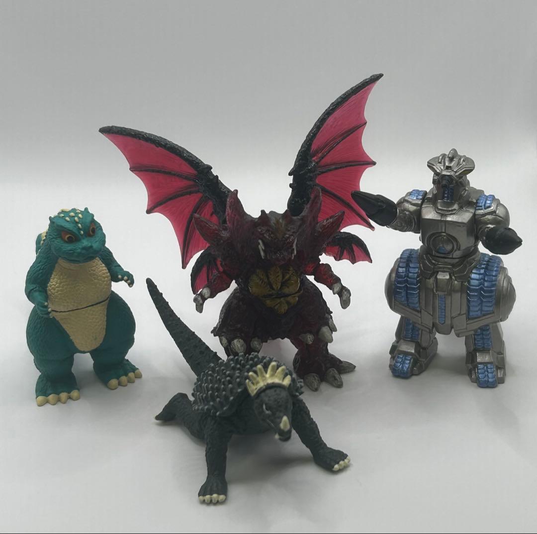 【希少】ゴジラクロニクル2&3 円谷英二セレクションフィギュア3点セット全29種