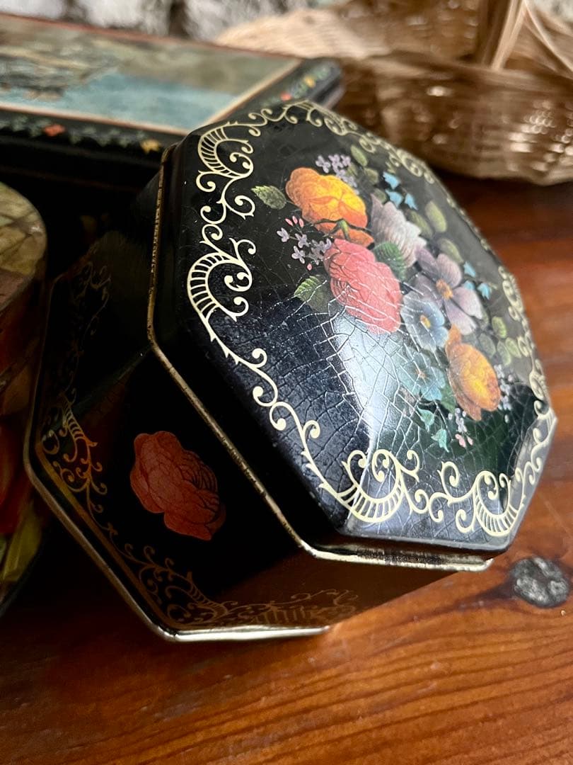 ◇フランス雑貨｜ティン缶セットブリキ缶お菓子箱ケースサビあり花柄