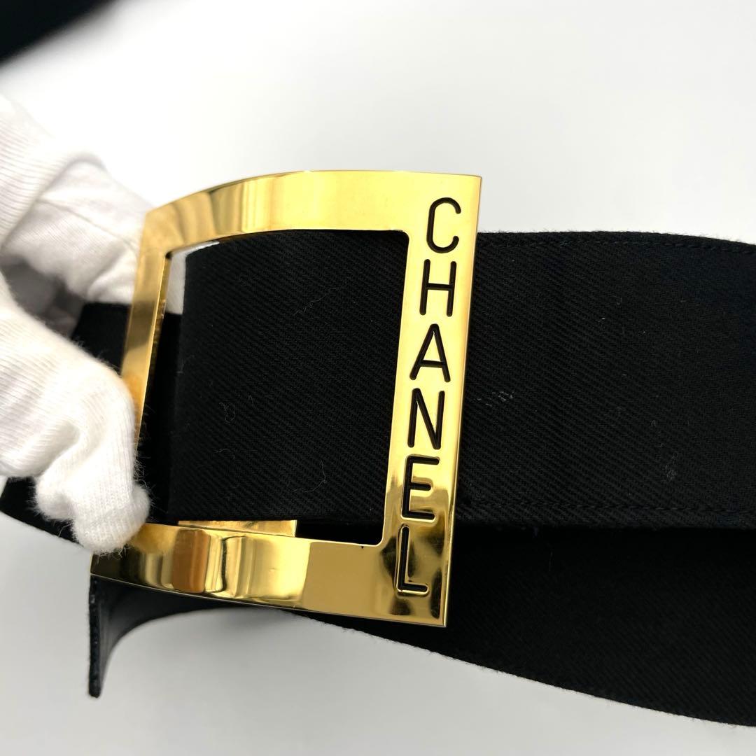 人気モデル✨CHANEL ベルト付きスカート　ブラック