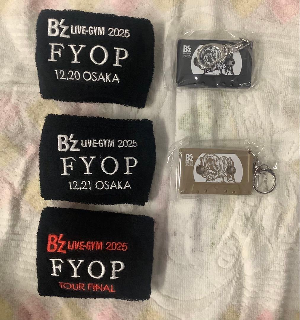 B'z FYOP 大阪 12/20&21 リストバンド　カセットチャーム　5点 B'z FYOP ガチャ限定 カセットチャーム リストバンド 12月20日大阪