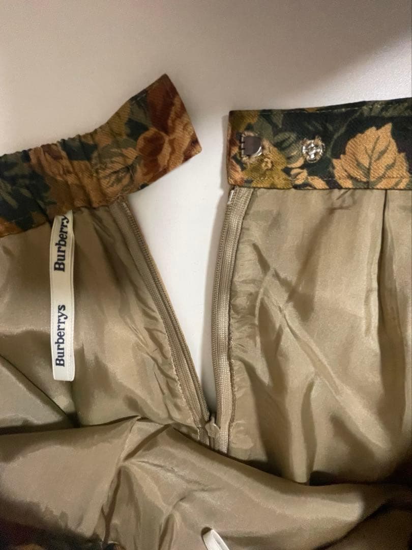 17号 BURBERRY ヴィンテージ 花柄 スカート 稀少サイズ バーバリー