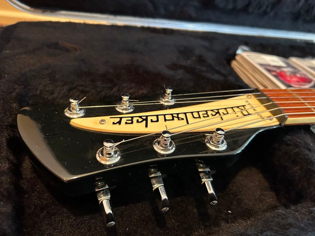 Rickenbacker 360 Jetglo ハードケース付