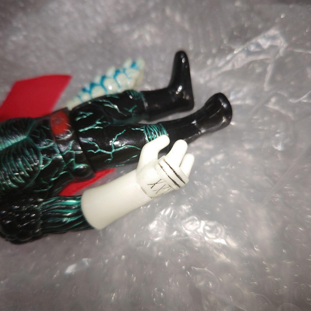 リアルヘッド　モンキーカオスマン　ソフビ