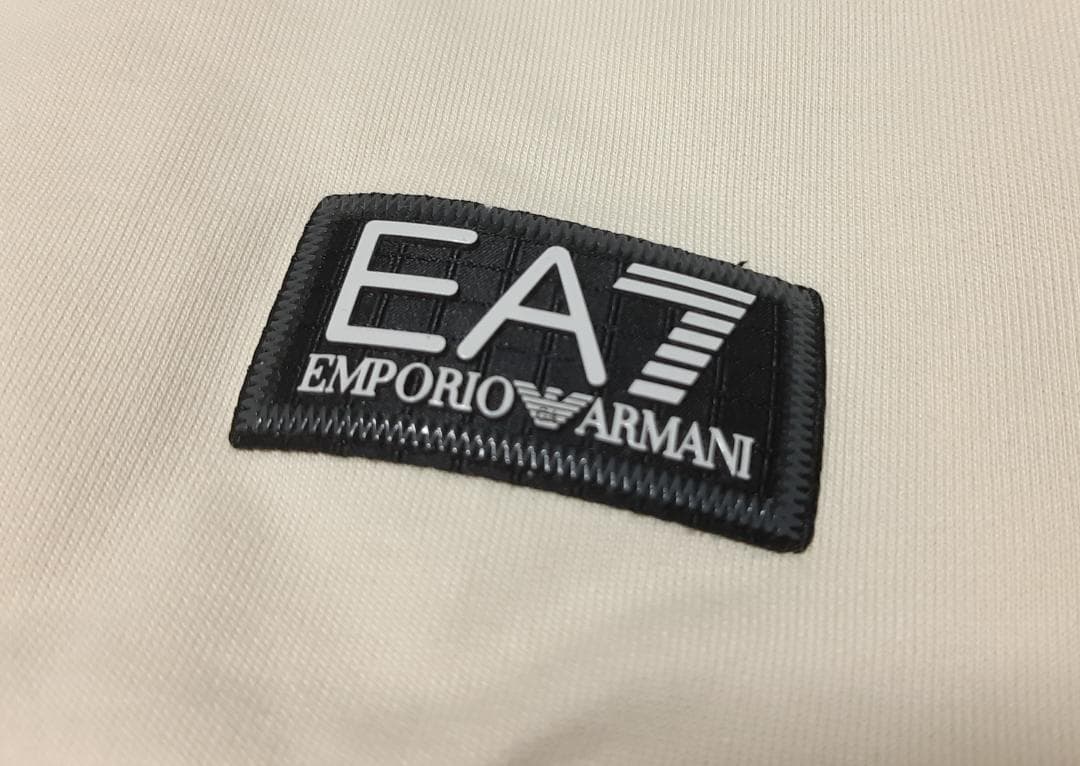 【専用】EA7/アルマーニジュニア　テーピング・スウェット　12A・12歳