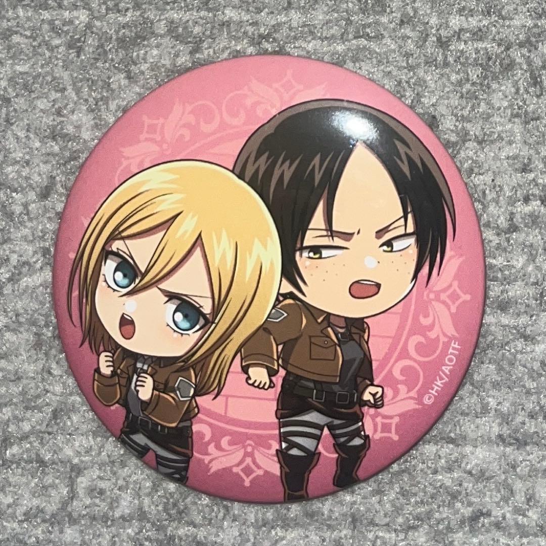 進撃の巨人 ヒストリア・レイス＆ユミル 缶バッジ - メルカリ
