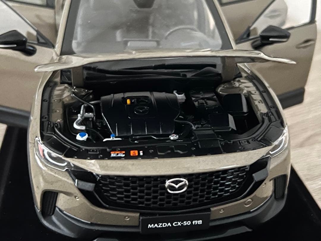 マツダ MAZDA CX-50 1/18 ミニカー