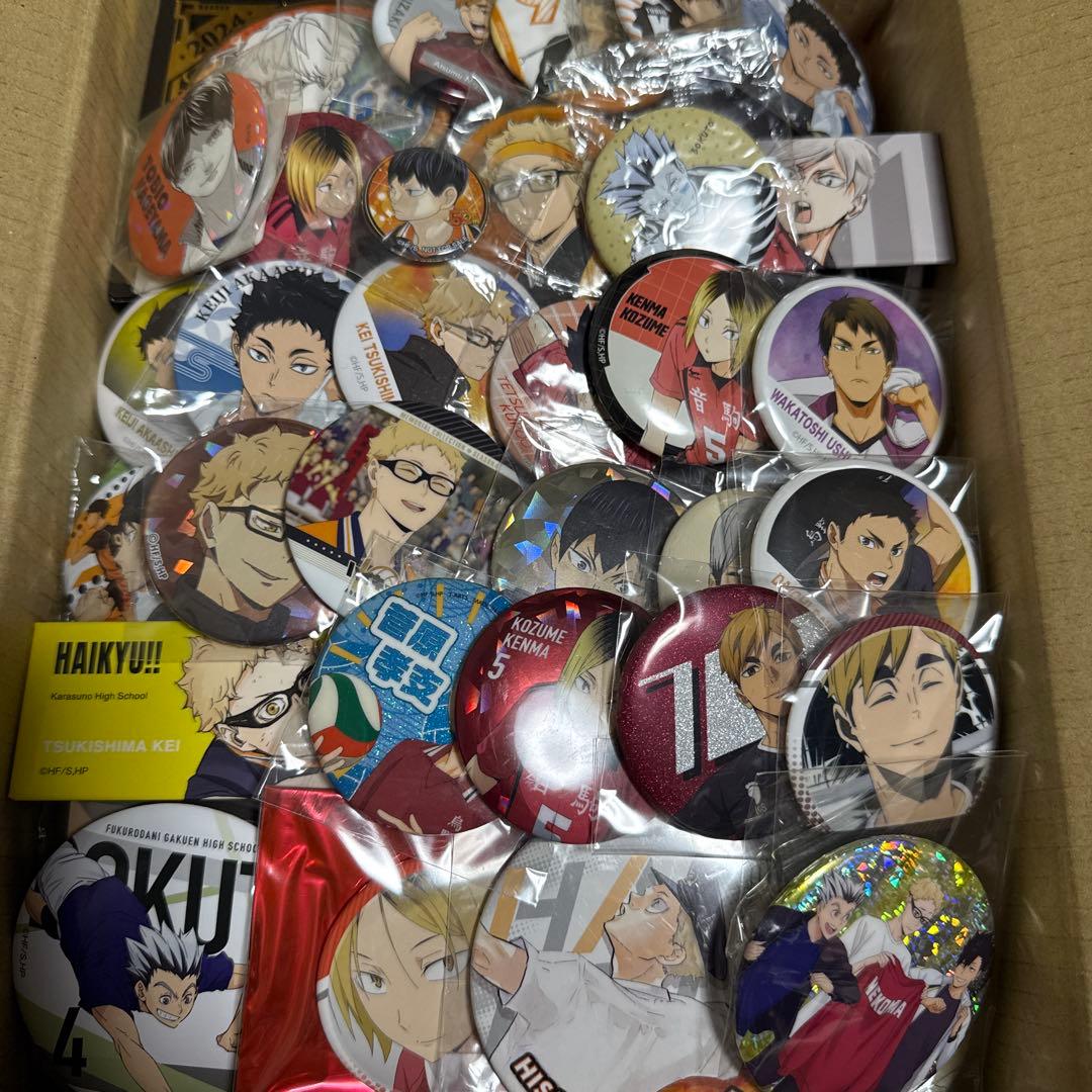 ハイキュー！　バッジ類　約300点大量まとめ売り