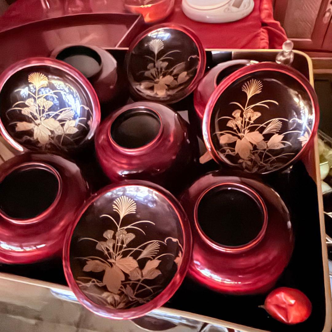 2224様感謝‼️感謝価格‼️超絶JAPAN蒔絵あけぼの❌黒 秋草蒔絵　茶懐石椀5客