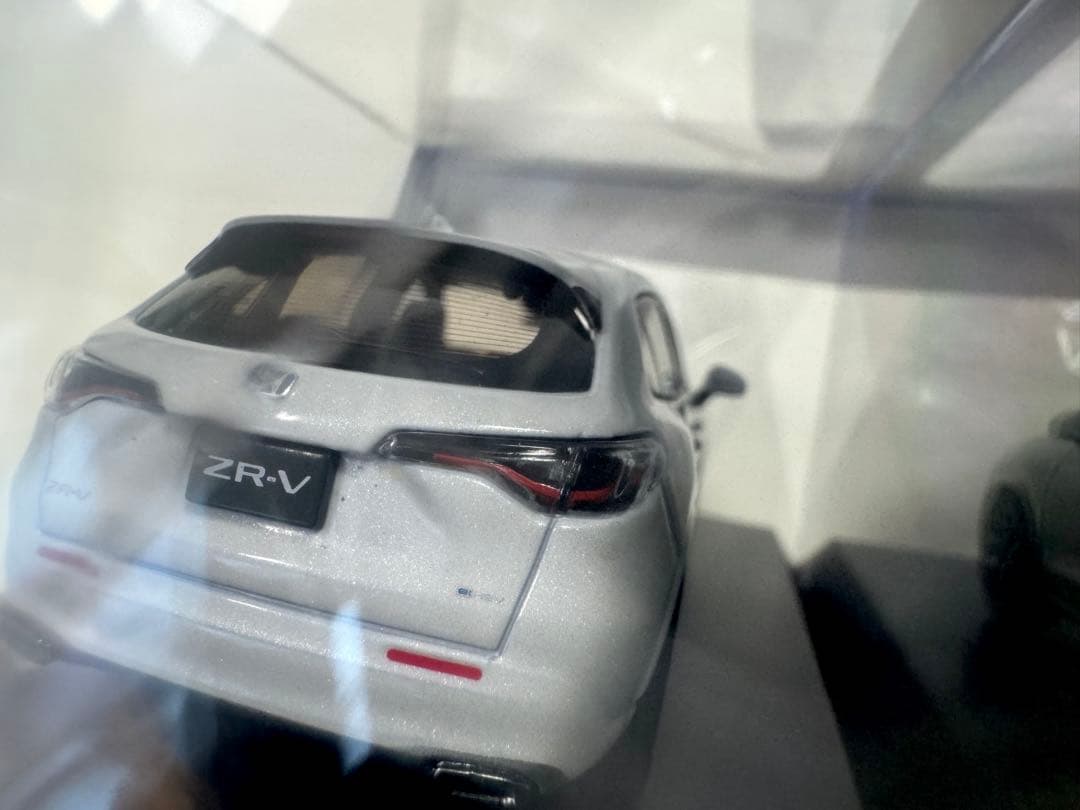 ホンダ ZR-V ミニカー 新品　e:HEV ホワイトパール1/43 ZRV