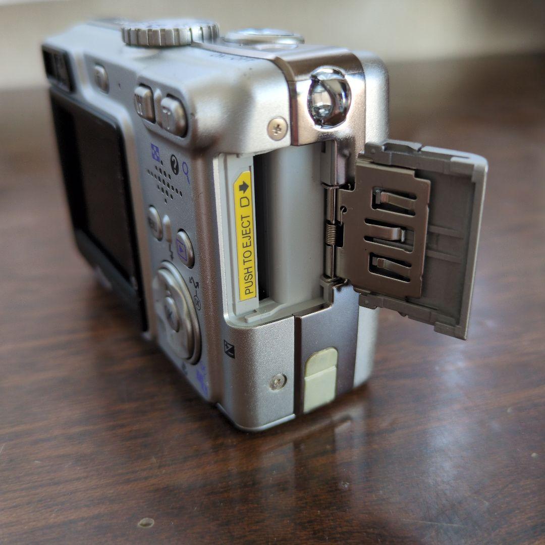 Nikon COOLPIX 7900 コンパクトデジタルカメラ