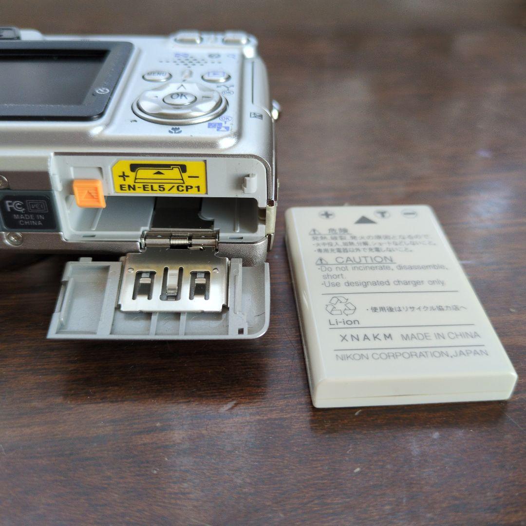 Nikon COOLPIX 7900 コンパクトデジタルカメラ