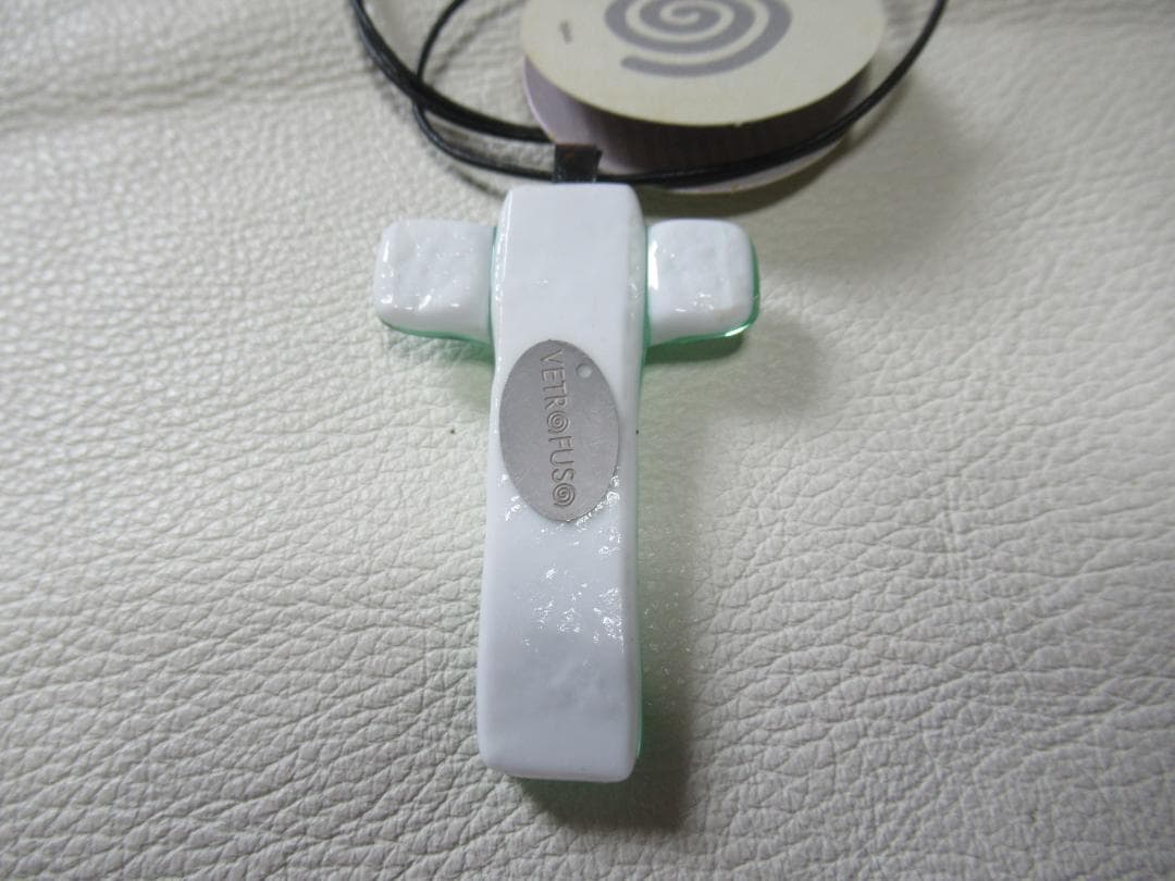 未使用 定価2 イタリア製◇ベトロフーゾ ガラス工芸『十字架』革紐