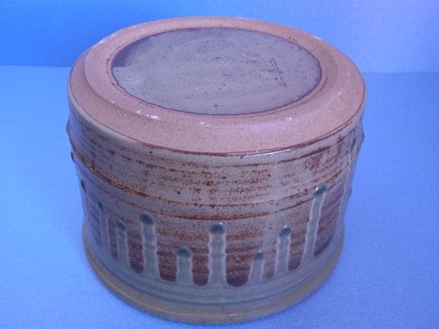 益子焼　中村文昌　緑灰釉水指　緑釉　共蓋　漆塗蓋　茶道具　共箱　落款　掛け流し