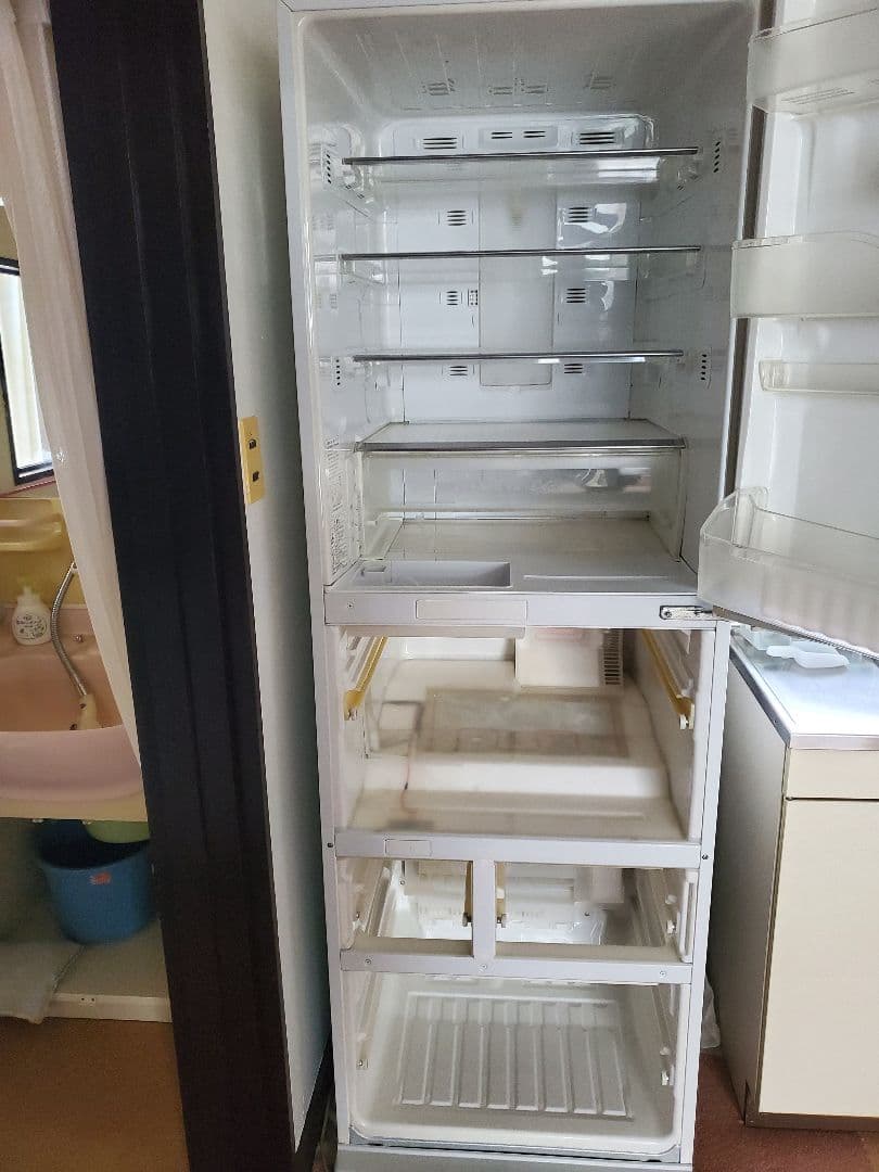 【あゆあゆ】三菱電機冷凍冷蔵庫401L MR-K40J-W1 2006年製