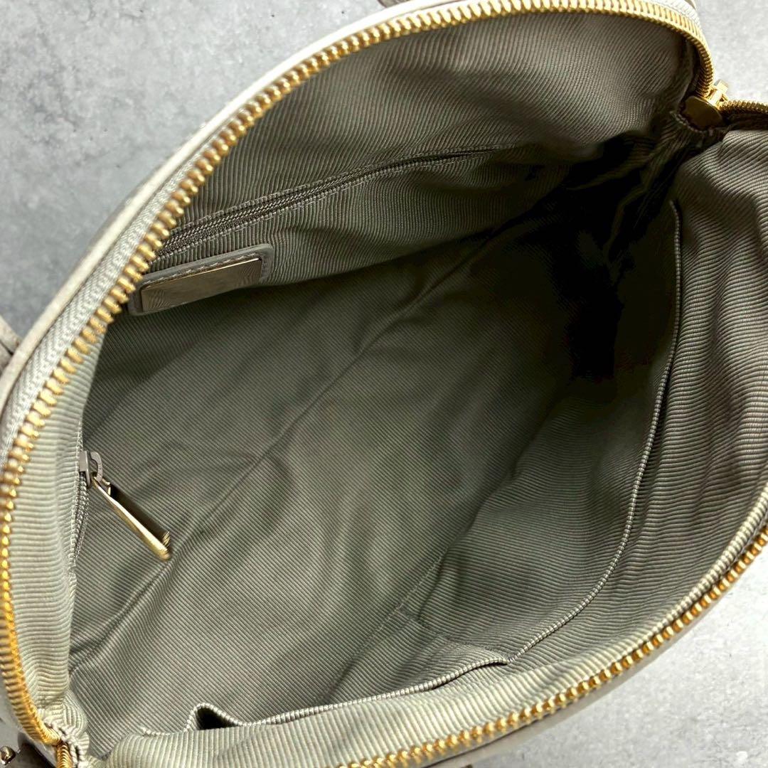 美品✨フルラ パイパー M ドーム 2way ハンド ショルダーバッグ レザー