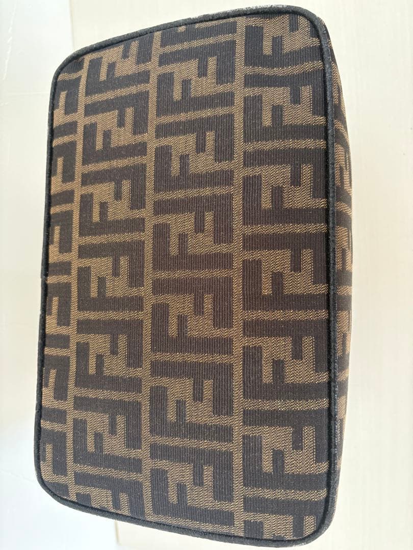 【値下げ！】FENDI フェンディ ズッカ 柄バニティバッグ ブラウン 茶