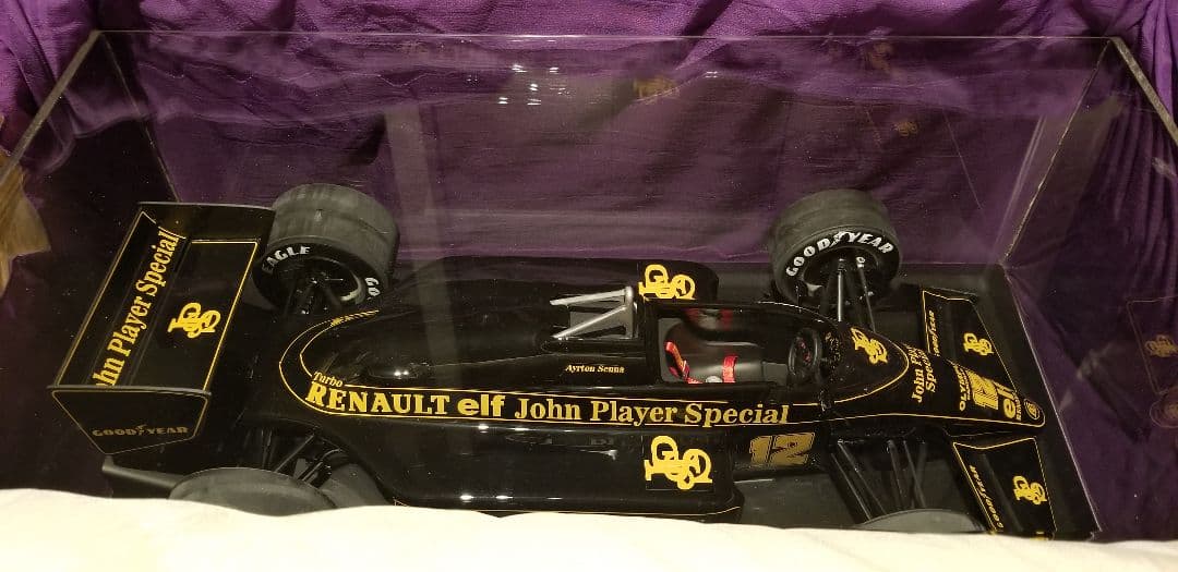 希望価格応相談】アイルトンセナ 1/8 ミニチャンプス ロータス97T