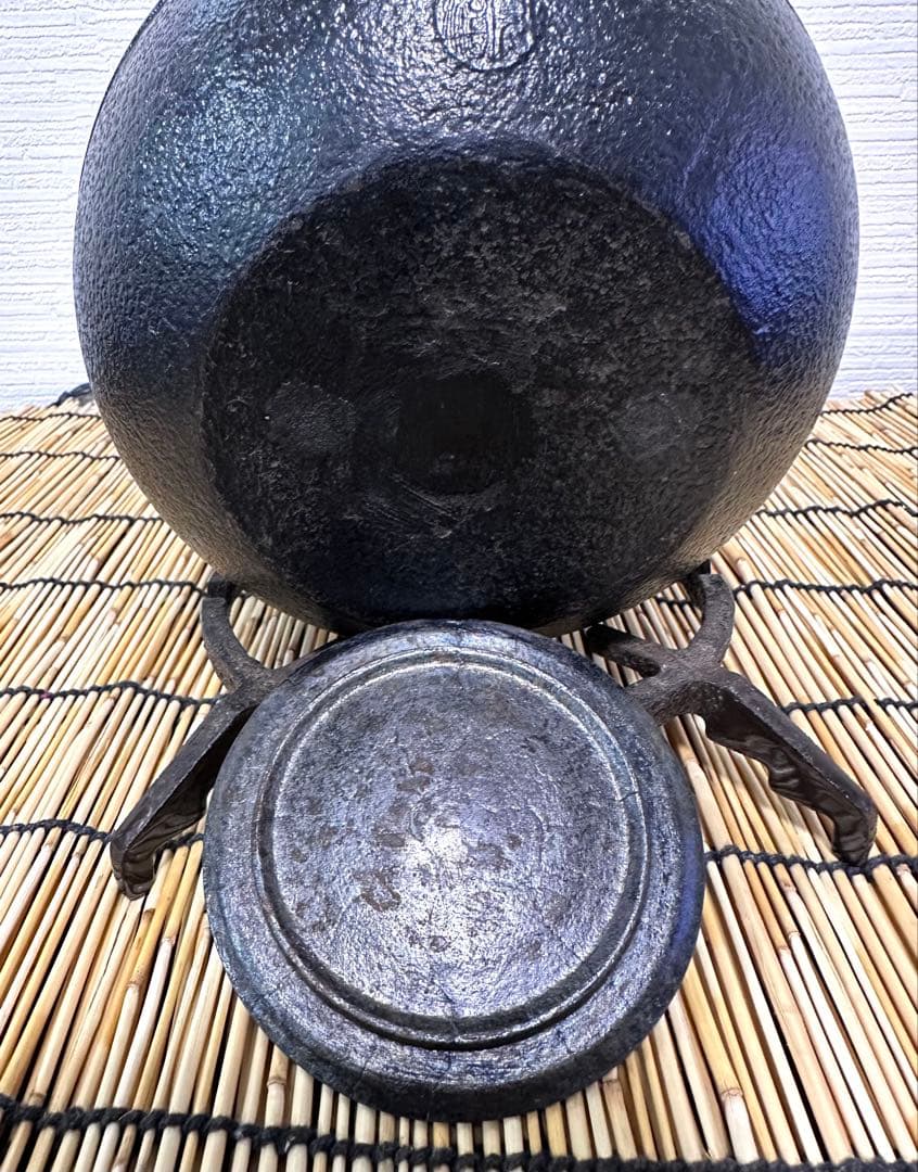 美品　南部伝統工芸士 及川寛治作真作保証１５型姥口アラレ　伊藤 みよこ様売約済み