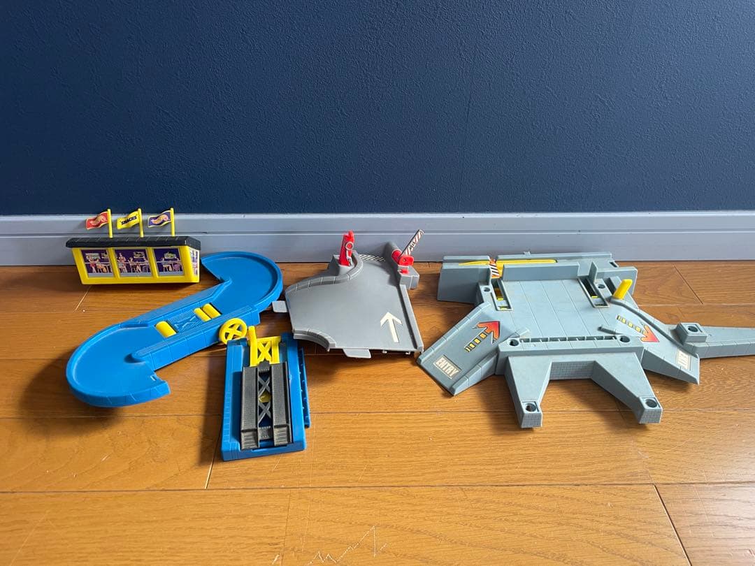 Vintage Hot Wheels 1990's city シティーセット①