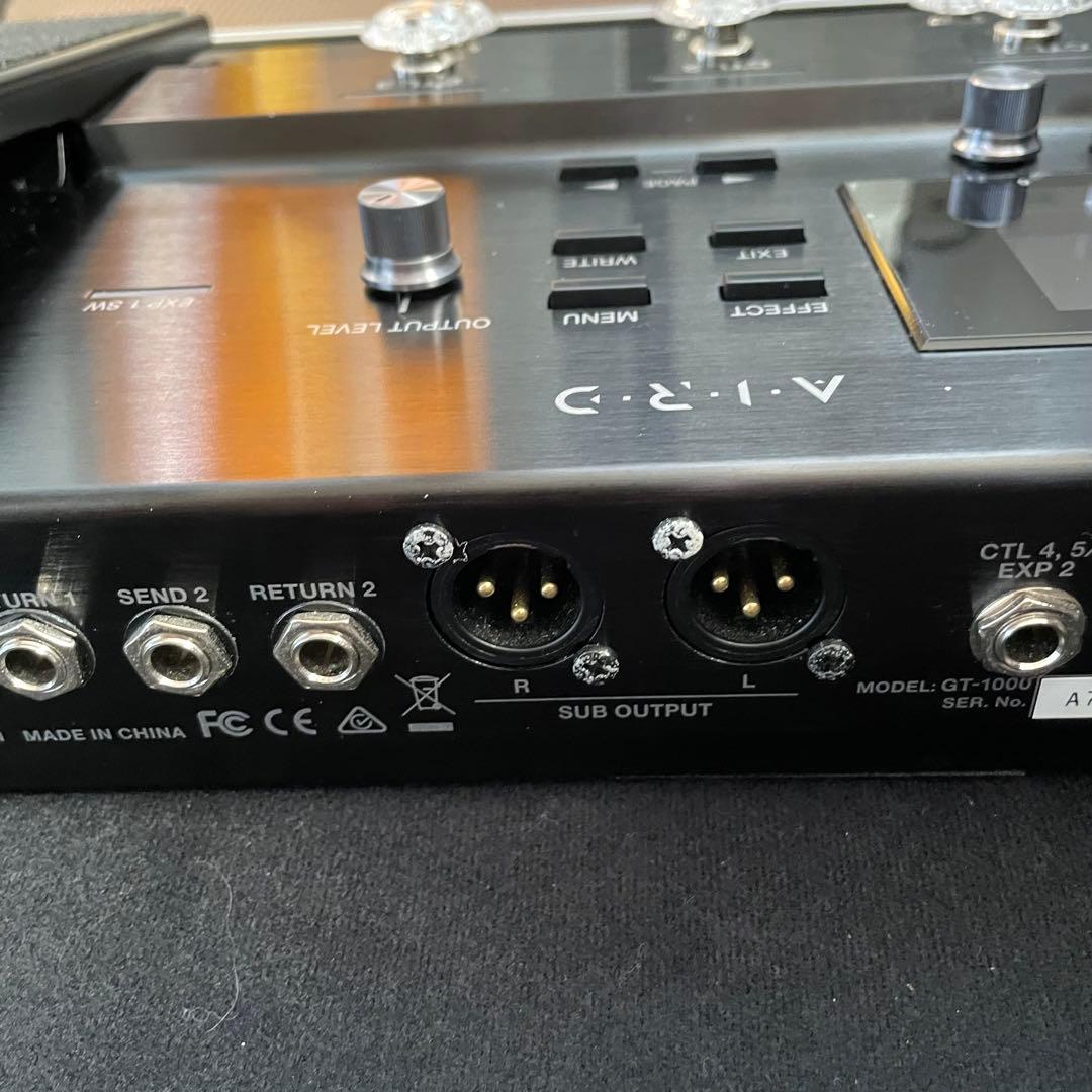 BOSS GT-1000 マルチエフェクター　ハードケース付き