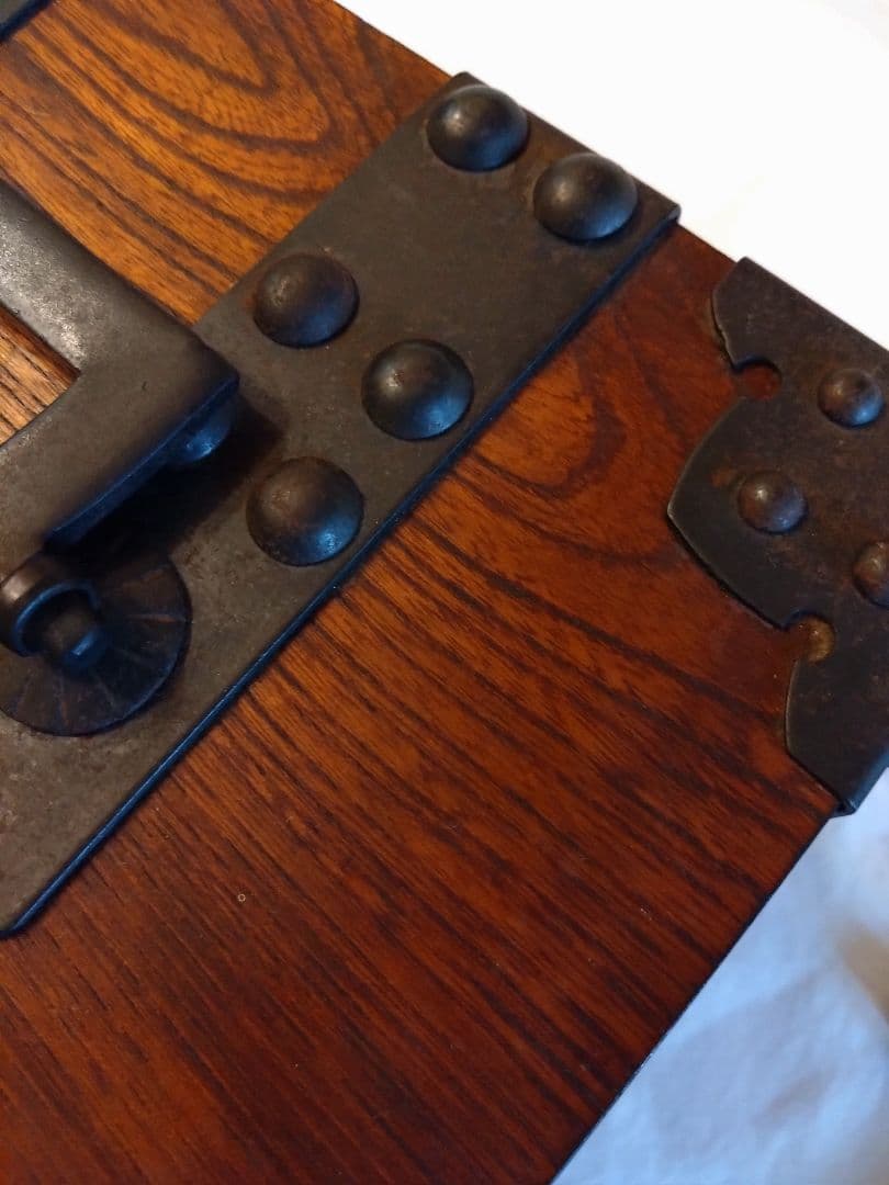 レトロ 銭箱 千両箱 木製収納箱 金具付き 鍵 錆