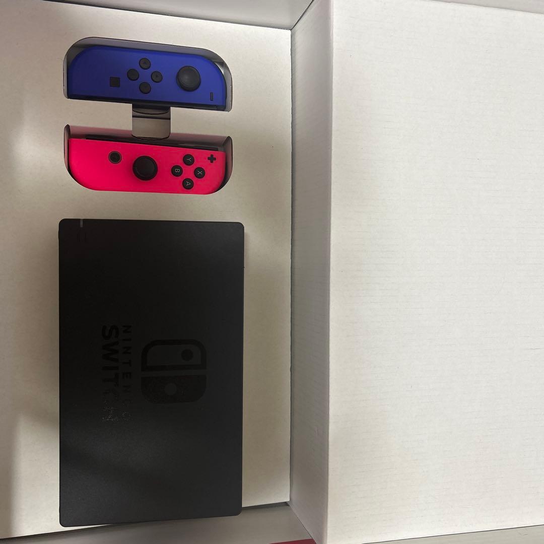 使用回数少なめ　Nintendo Switch 本体 ブルー/ネオンピンク