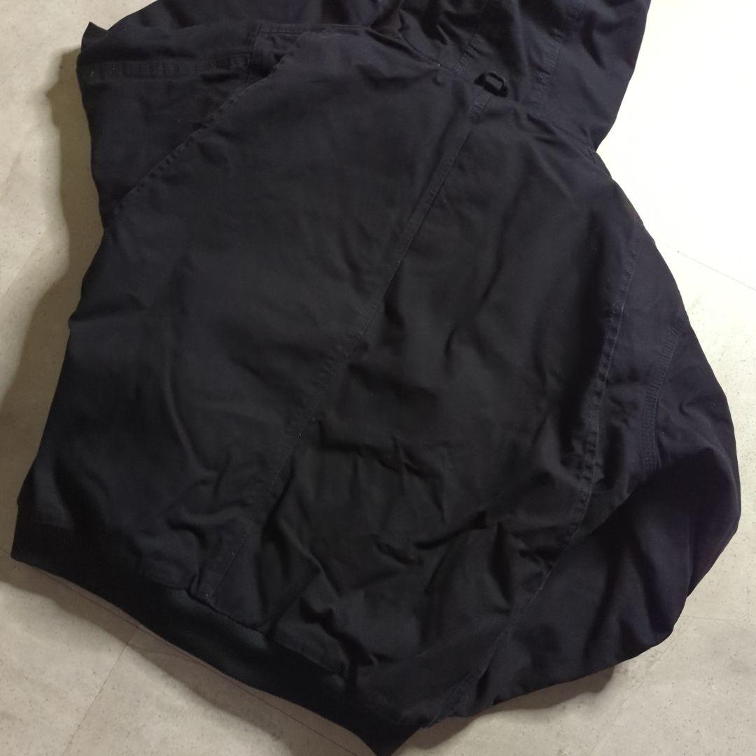 BLUE MOUNTAINフルジップダック地アクティブジャケット中綿ペンキ汚れ黒