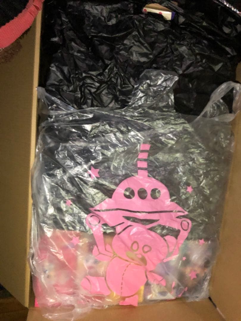 ぼっちざろっく　ヒロアカ　遊戯王　推しの子　スパイファミリー　ワンピース　98個