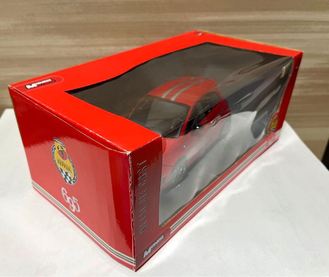 ミニカー 1/18 Fiat Abarth 695 Ferrari Tribute