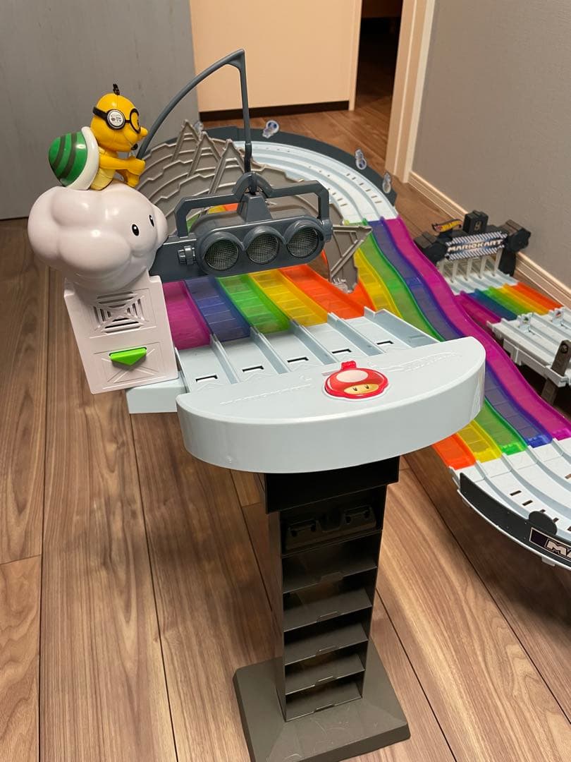 ト*ル様 マリオカート レインボーロード ミニカーセットホットウィール