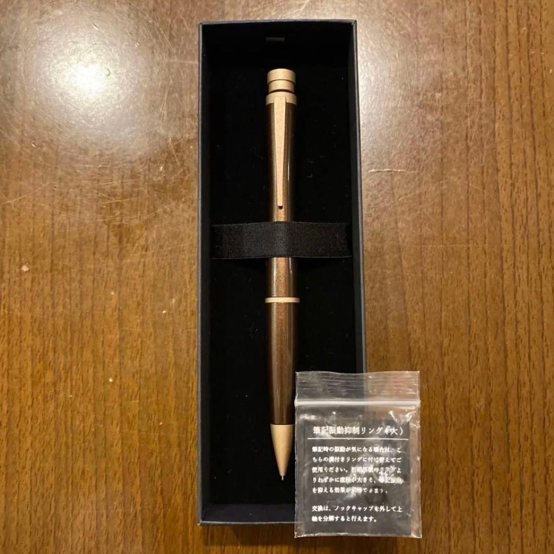 エアロ ブラウン シーサー