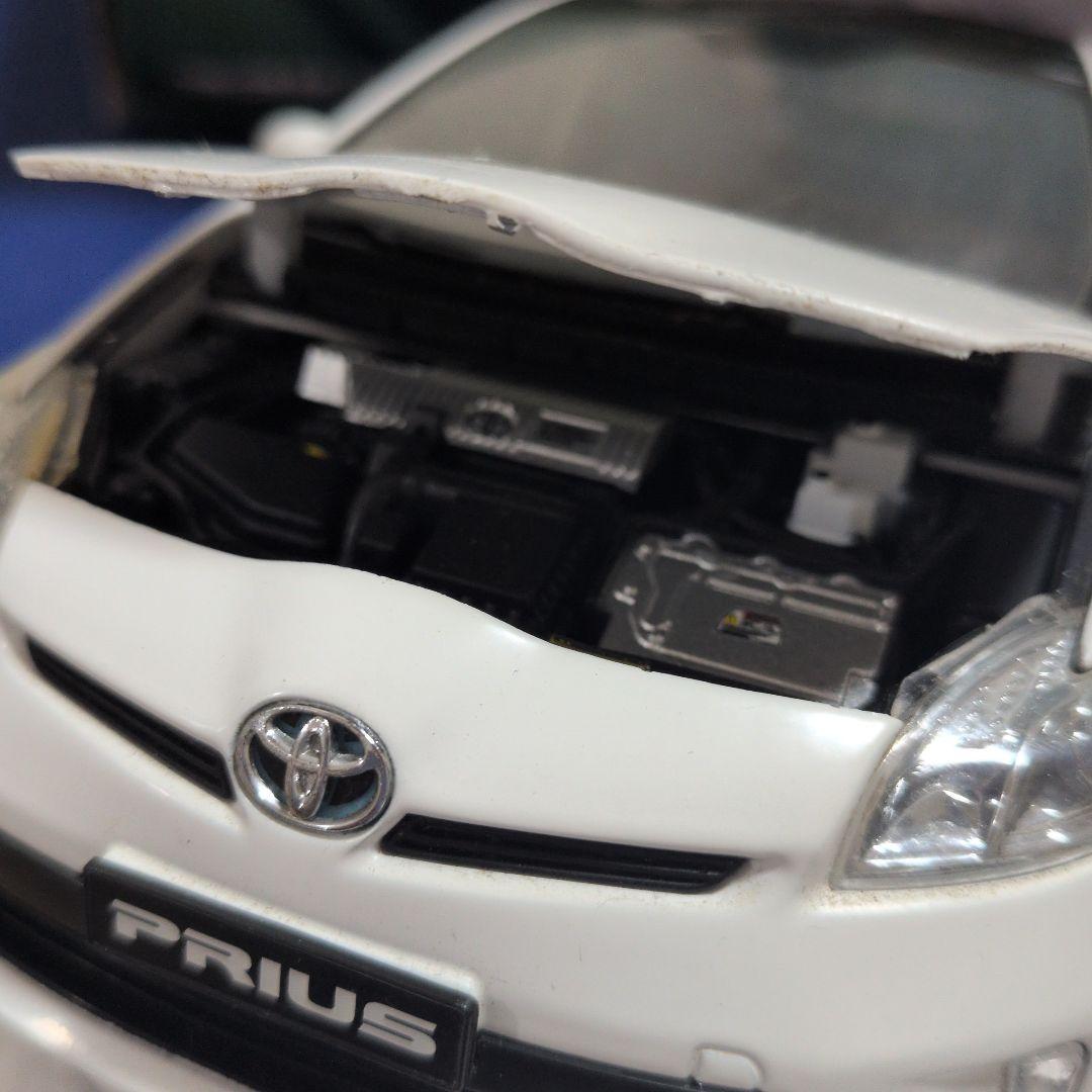 トヨタ プリウス 1/18 非売品モデル