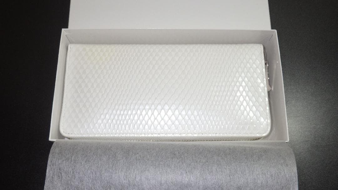 モンスターハンター　イベルカーナ　財布　ケース