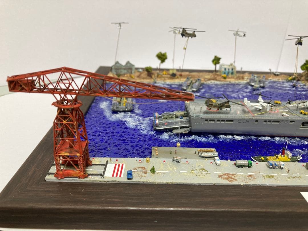海上自衛隊 ジオラマ完成品 【絆の記憶　災害派遣】 1/700 艦船モデル