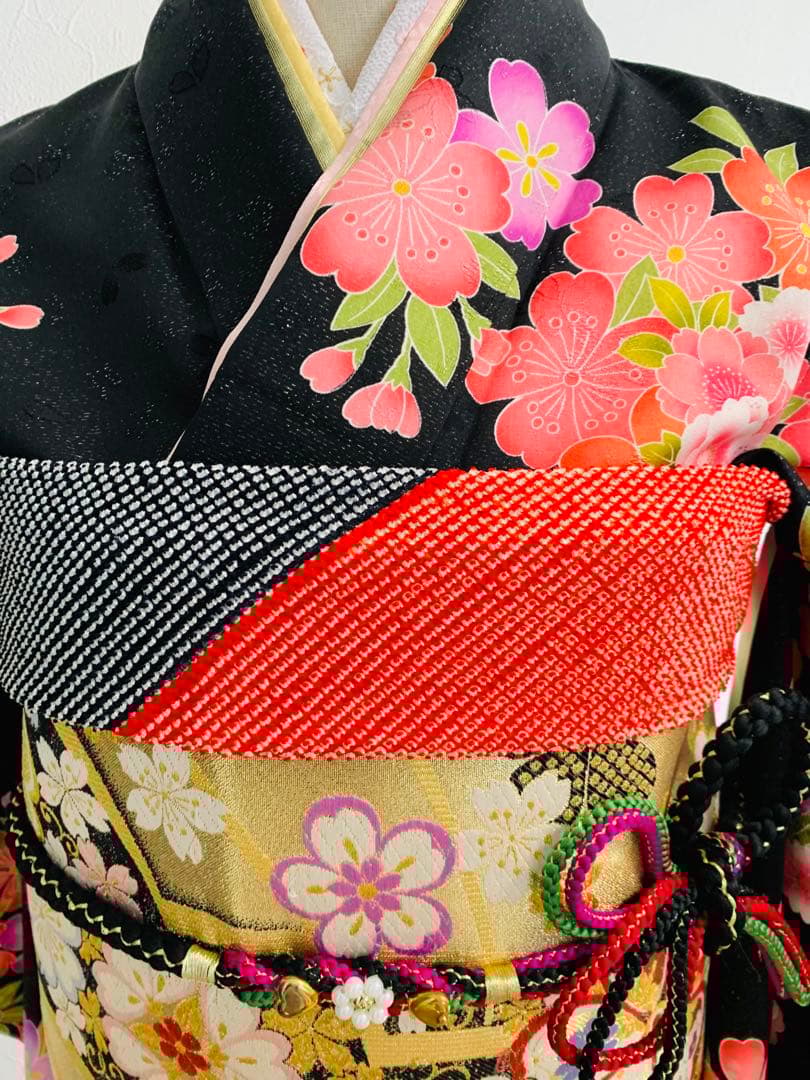 振袖 フルセット袷 正絹 銀通し 金駒刺繍 黒地 赤 ピンク 成人式 結婚