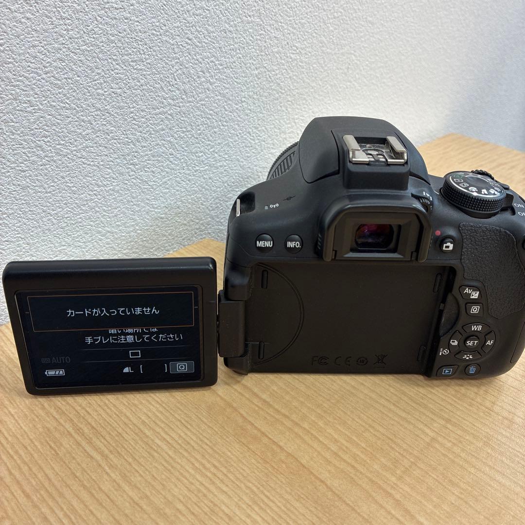 Canon EOS Kiss X8i ダブルズームキット Wi-Fi機能付き