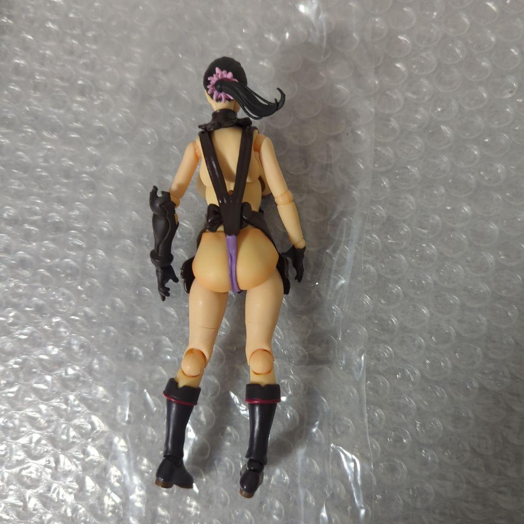 【現状品】リボルテック 武器屋カトレア クイーンズブレイド アクションフィギュア