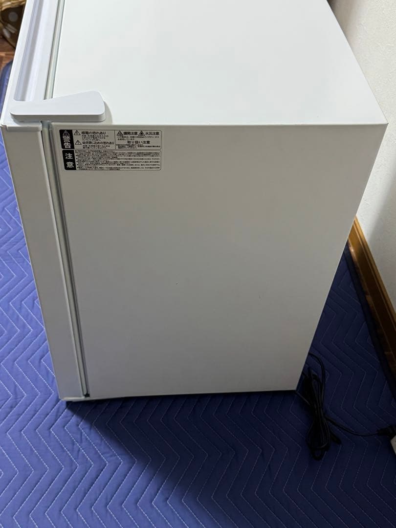 《展示品・未使用品》アビテラックス60L小型冷蔵庫　AR-60E4 2025年製