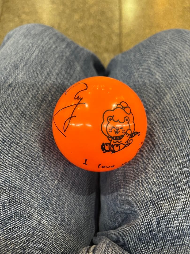 NiziU MAKO サインボール AWAKE マコ