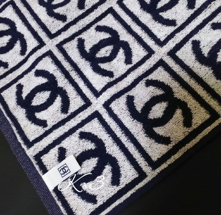 CHANEL☆レア☆タオルハンカチ - メルカリ