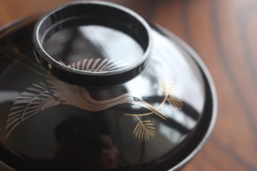 傷有！時代黒漆に優美な鶴松蒔絵の映えるお椀2点（検輪島塗蒔絵椀雑煮