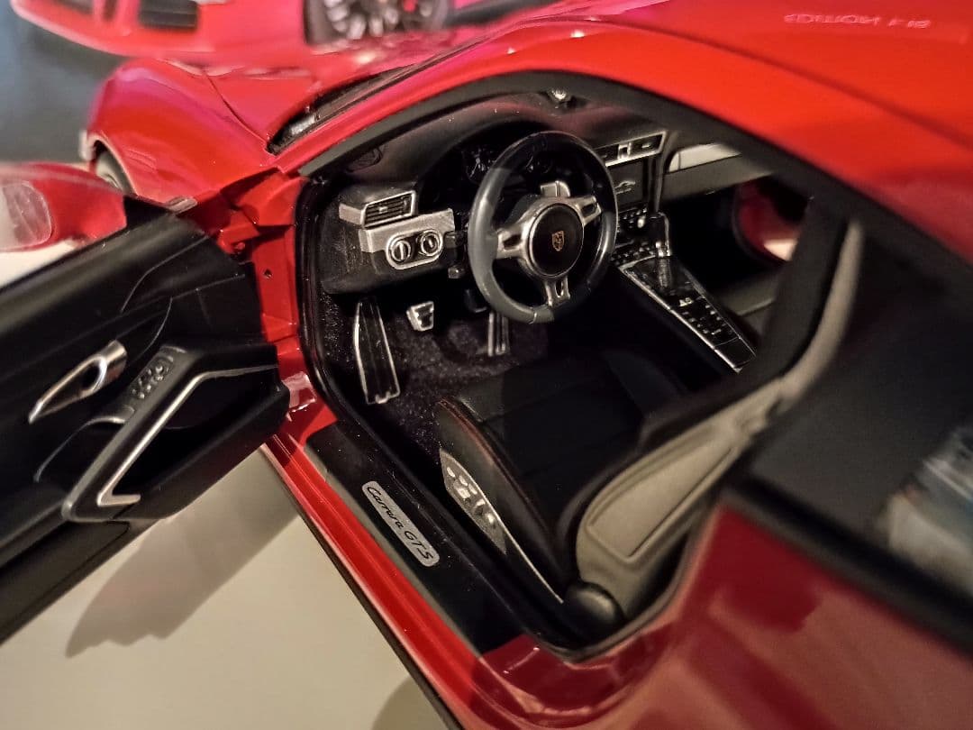 シュコー ポルシェ 911 (991) カレラ GTS 1/18