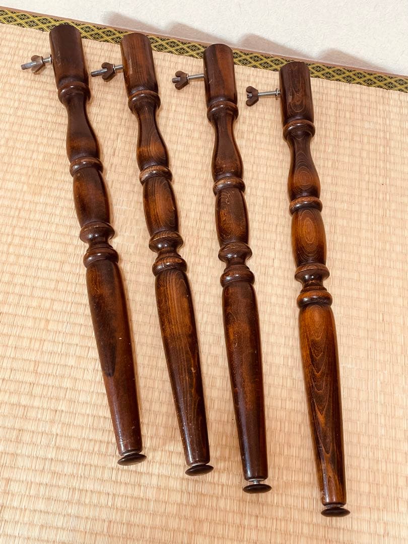 キツツキマーク 飛騨産業　レトロでアンティークなテーブル