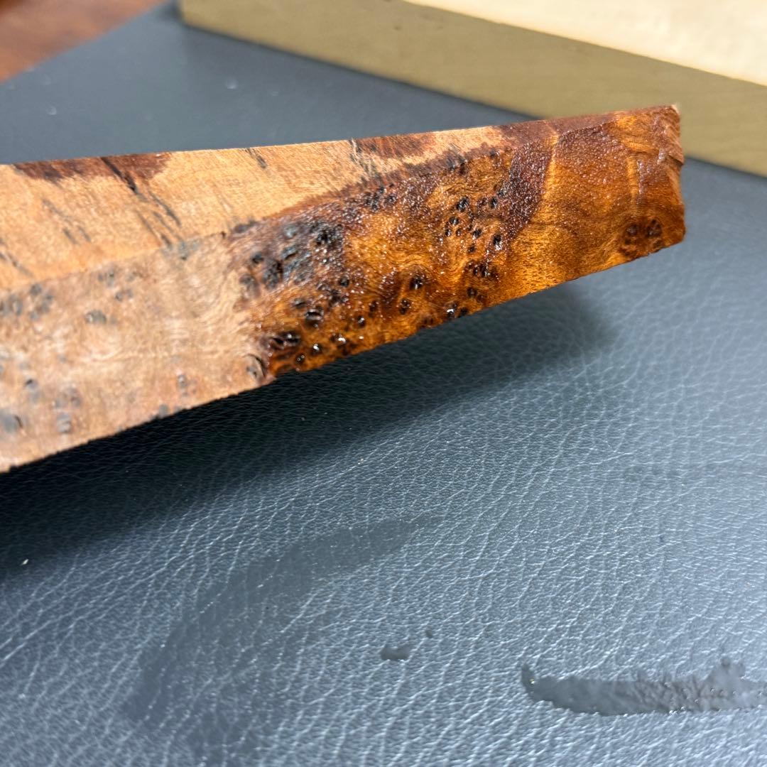 hone194台湾樟葡萄杢　瘤　最強低重心　溝付き　真鍮　瘤の欠け多い
