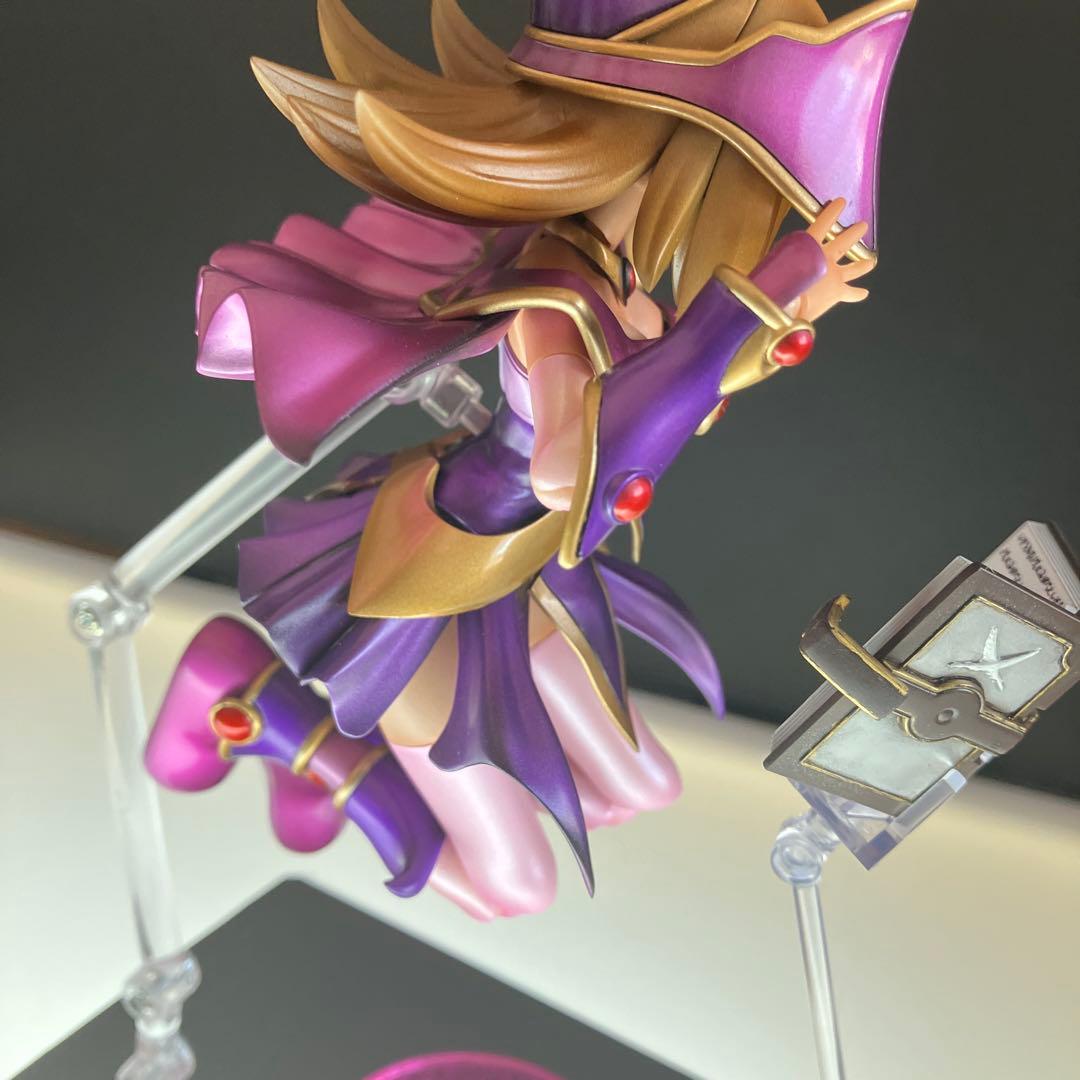 【塗装済】CFG ブラック・マジシャン・ガール 【完成品】